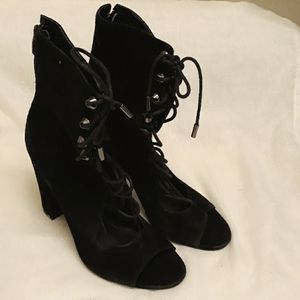 Kendall & Kylie heels open toe size 8